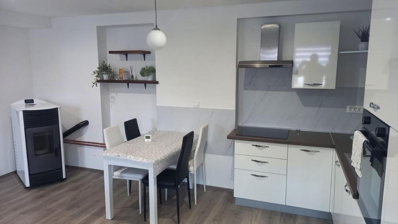 Gogo Apartment Delnice Ngoại thất bức ảnh